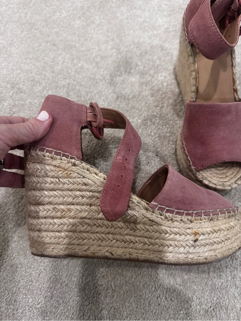 Marc Fisher Women's Suede Espadrille Wedge Sandals in Dusty Rose, size 7 NEW